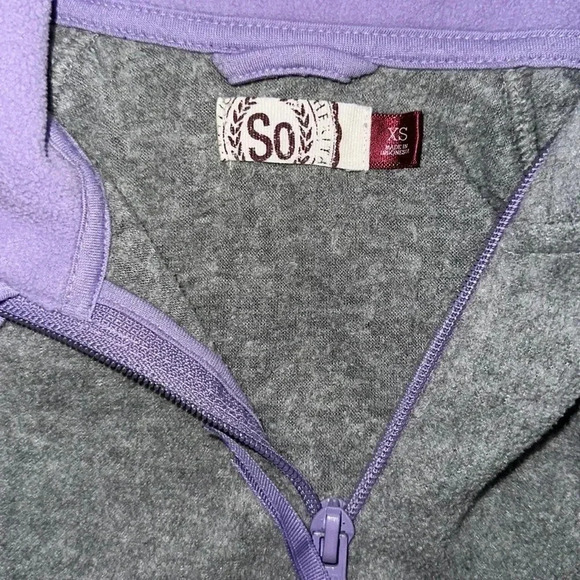 So for girls hoodie - Picture 3 of 4